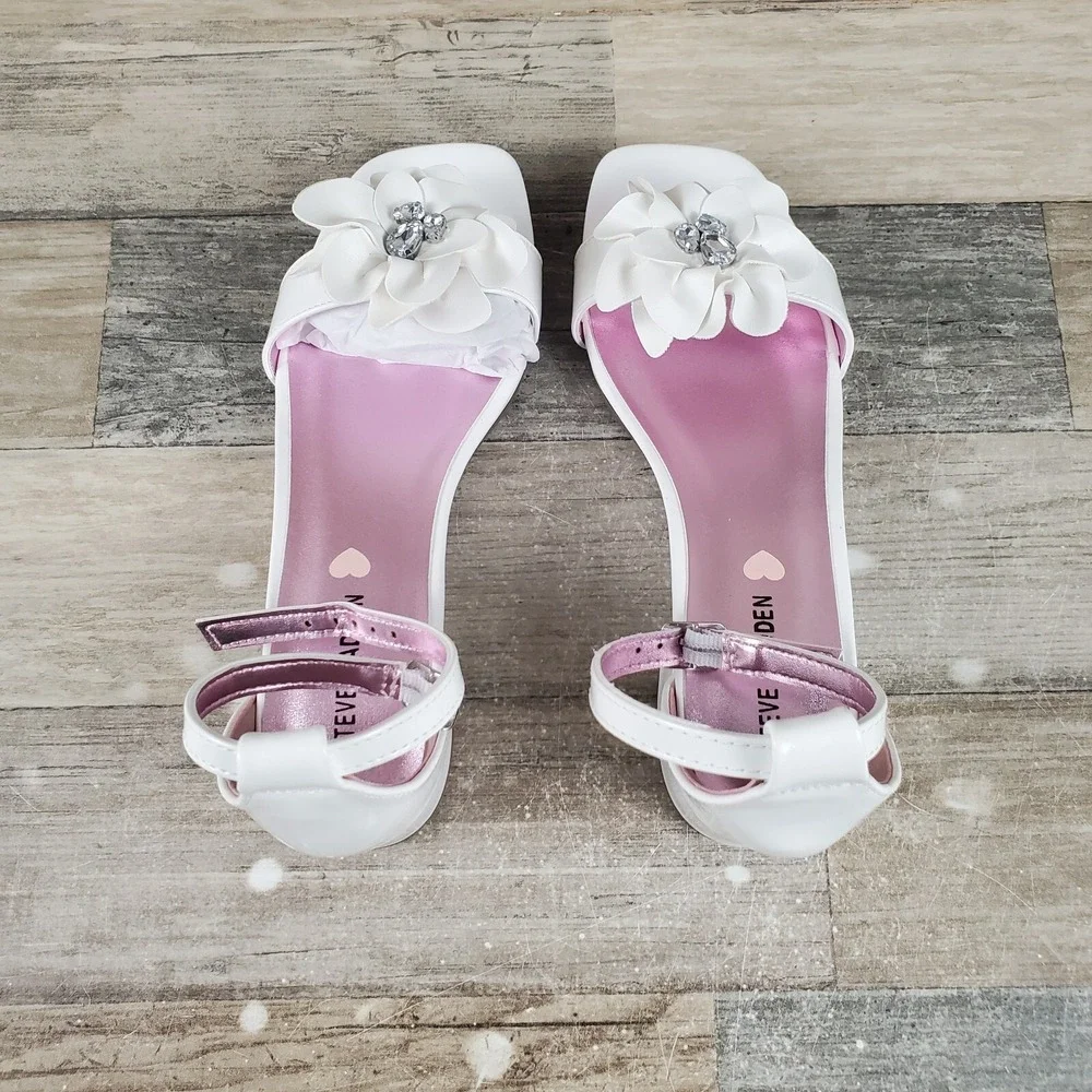 Steve Madden Lessa Girls Sandals Sz 4 Heel White Flower Rhinestone Ankle Strap